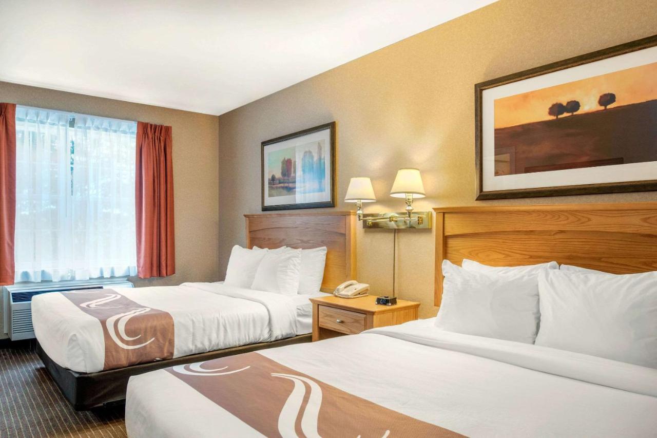 Quality Inn & Suites Cornwall Dış mekan fotoğraf