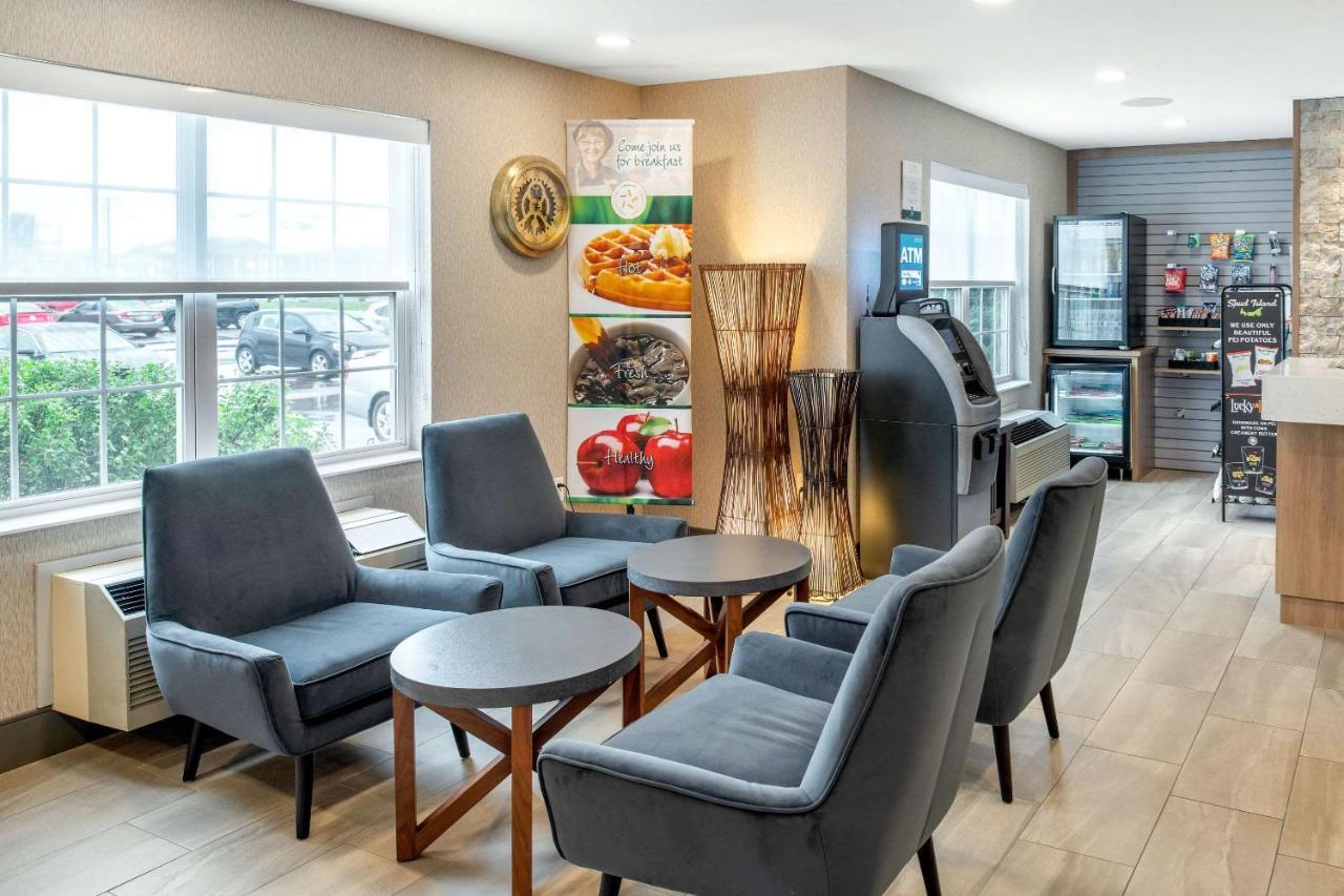 Quality Inn & Suites Cornwall Dış mekan fotoğraf