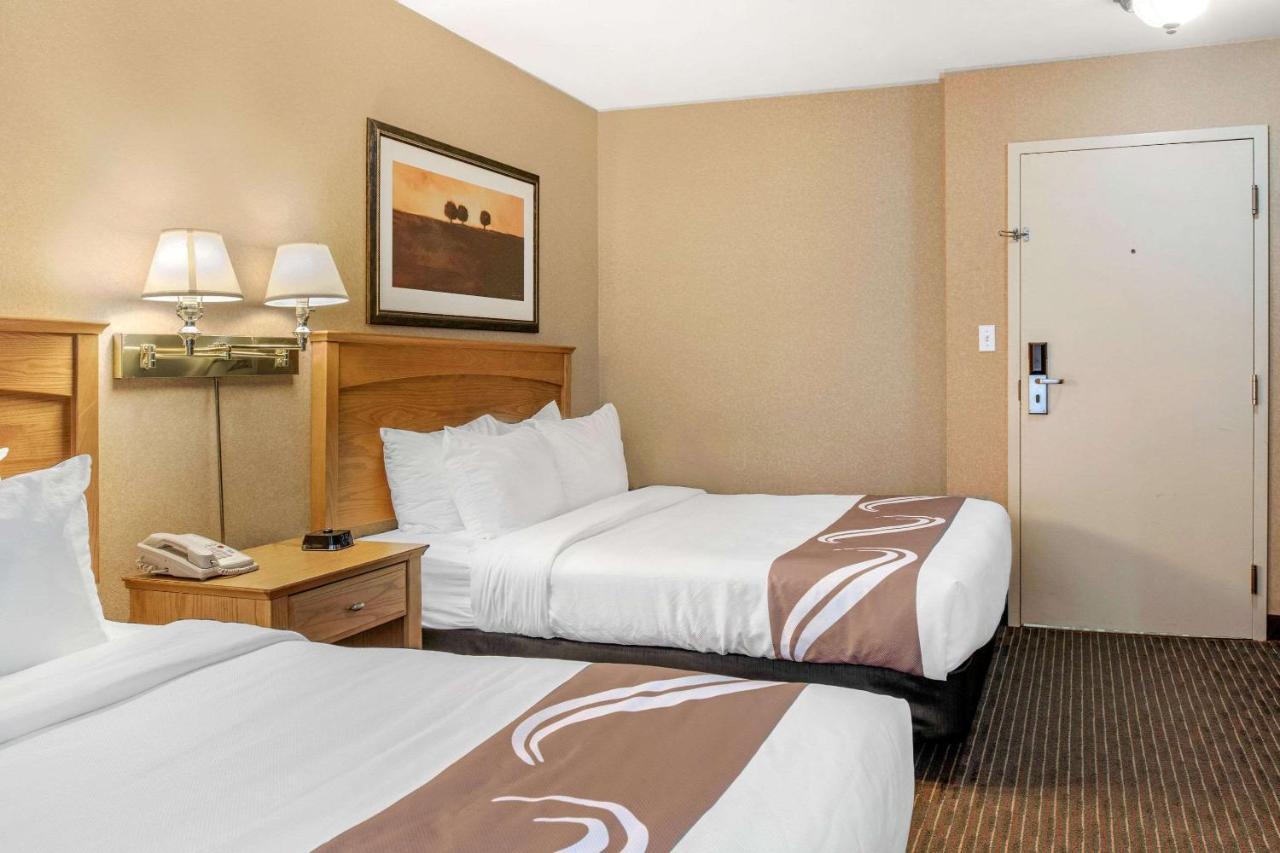 Quality Inn & Suites Cornwall Dış mekan fotoğraf