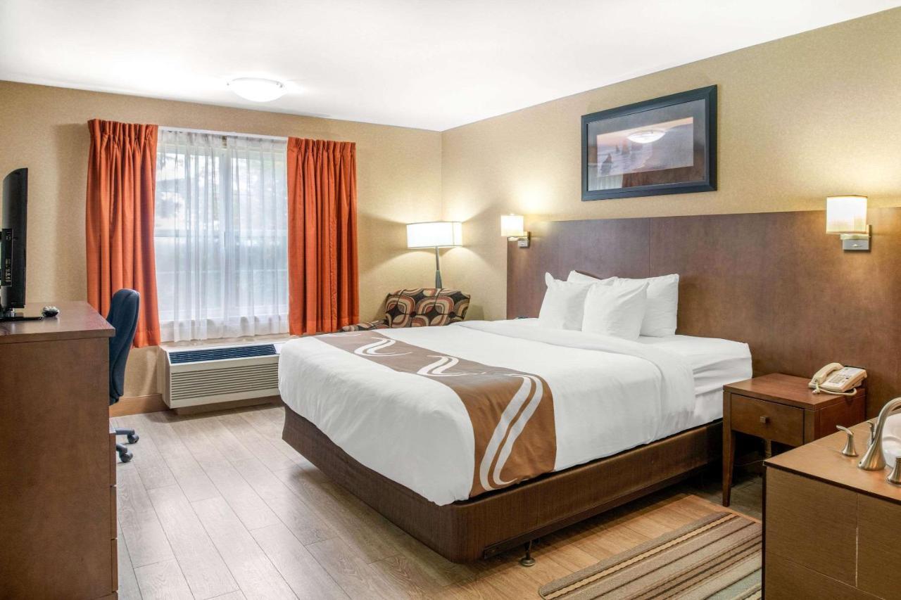 Quality Inn & Suites Cornwall Dış mekan fotoğraf